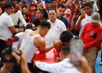Keterangan gambar: Walikota Pematangsiantar Wesly Silalahi saat hadiri CFD sekaligus pembukaan pertandingan panco