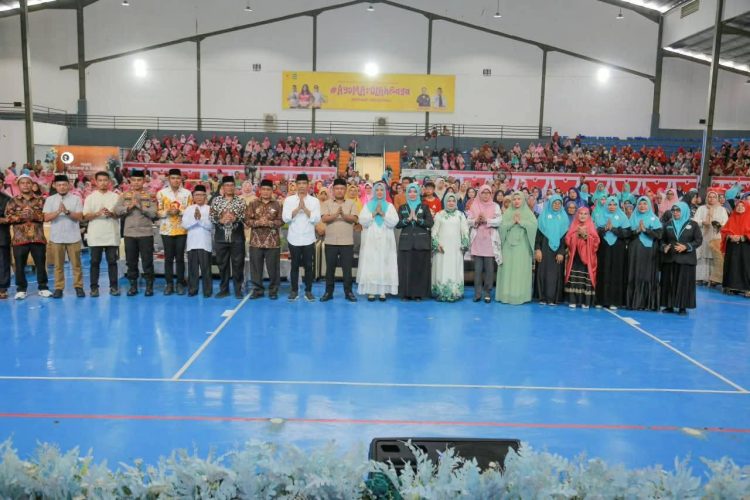Acara pengukuhan pengurus Majelis Taklim Silaturahmi di Kota Pematangsiantar ( Diskominfo Pematangsiantar)