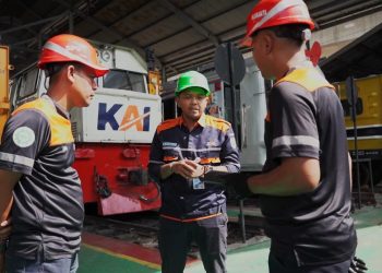 Petugas PT KAI Divre I Sumut. ( Humas PT KAI Sumut )