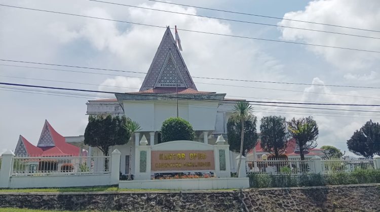 Kantor DPRD Kabupaten Simalungun ( Herry Sinaga )