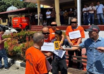 Polres Pematangsiantar saat gelar Rekonstruksi kasus pengeroyokan terhadap Jaka Janes Malau sampai meninggal ( Herry Sinaga)