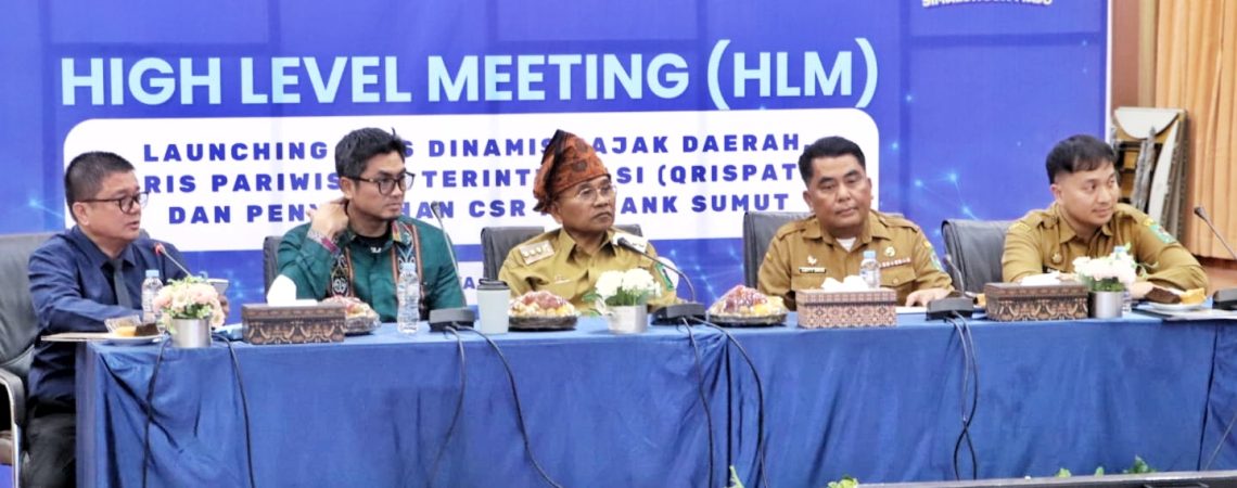 Bupati Simalungun Anton Achmad Saragih saat peluncuran QRIS Dinamis Pajak Daerah, QRIS Pariwisata Terintegrasi (QRISPATI), serta Smart Cash Simalungun ( Diskominfo Simalungun )