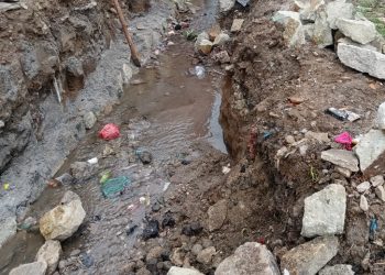 Proses pengerjaan proyek Drainase Depan Pasar Horas Jalan Merdeka Kota Pematangsiantar ( Herry Sinaga )
