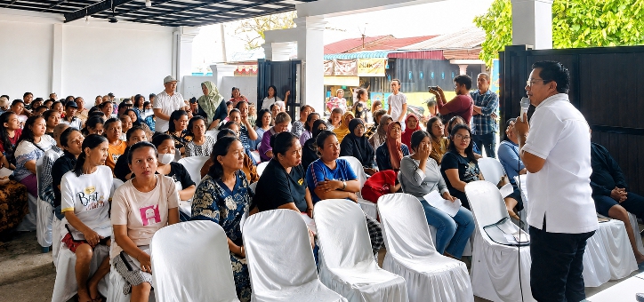 Metro Bodyart Hutagaol, dalam kegiatan Sosialisasi Produk Hukum Daerah Kota Pematangsiantar Tahun 2026 terkait Peraturan Daerah (Perda) Nomor 3 Tahun 2026 tentang Insentif Tenaga Pendidik pada Pendidikan Nonformal Bidang Keagamaan ( Herry Sinaga )