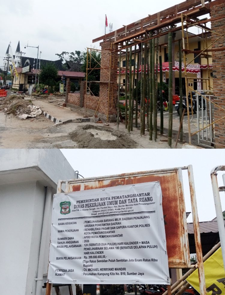Pembangunan pagar dan gapura Mapolres Pematangsiantar yang menggunakan APBD Kota Pematangsiantar ( Herry Sinaga )