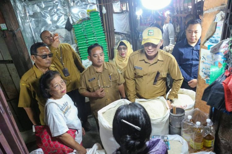 Satgas Pangan Kota Pematangsiantar saat sidak diPasar Horas.
