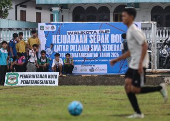 Pembukaan Wali Kota Cup Siantar kejuaraan sepak bola antar pelajar SMA. ( Diskominfo Pematangsiantar )