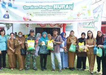 Gerakan Pangan Murah saat digelar di Kecamatan Dolok Batunanggar.