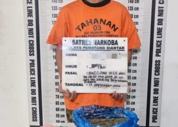 GSS pelaku Penyalahgunaan Narkotika jenis ganja yang diamankan Polisi bersama barang bukti. ( Humas Polres Pematangsiantar )