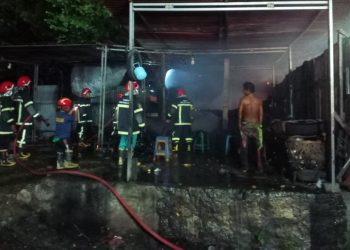 Pos penjagaan bengkel yang terbakar dijalan Sisingamangaraja Kota Pematangsiantar ( Herry Sinaga )