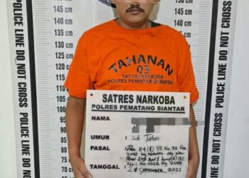 Pria berinisial CS warga Nagori Karang Sari Kecamatan Gunung Maligas Kabupaten Simalungun yang diamankan Satres Narkoba Polres Pematangsiantar ( Humas Polres Pematangsiantar )