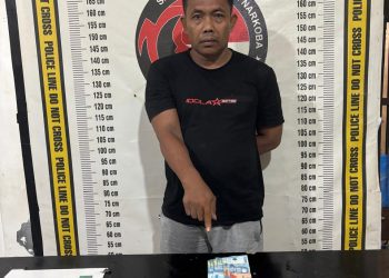 Warga Nagori Siringan-ringan Kecamatan Ujung Padang Kabupaten Simalungun yang diamankan Polisi karena sabu. ( Humas Polres Simalungun )