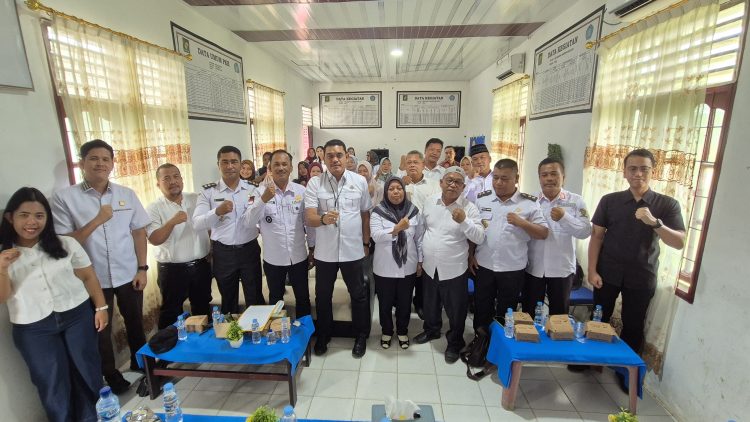 Pihak Kejari Simalungun saat gelar program Jaksa Garda Desa (Jaga Desa) dan pendampingan hukum. ( Humas Kejari Simalungun )