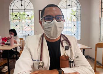 Kepala Instalasi Gawat Darurat (IGD) Rumah Sakit Murni Teguh Horas Insani Pematangsiantar, dr. Yabes Kafiar, saat ditemui. ( Herry Sinaga )