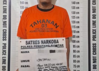 Pria berinisial DW yang diamankan polisi karena penyalahgunaan Narkotika. ( Humas Polres Pematangsiantar )