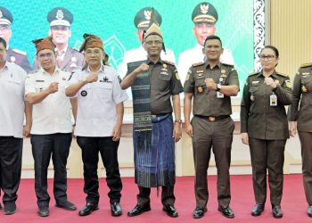 Pemkab Simalungun saat kegiatan Penguatan Kepatuhan Hukum (Legal Compliance) bersama Kajati Sumut dan Kejari Simalungun. ( Diskominfo Simalungun )