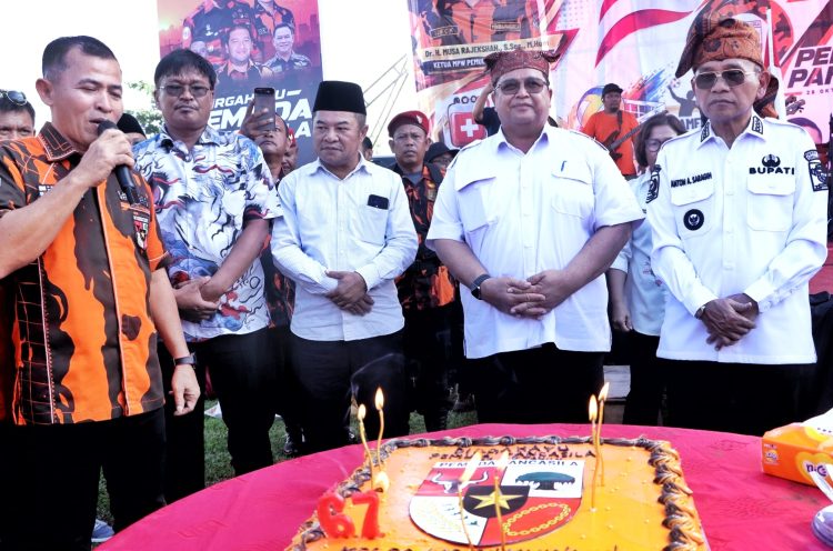 Bupati Simalungun Anton Achmad Saragih saat hadiri HUT ke -67 Pemuda Pancasila. ( Diskominfo Simalungun )