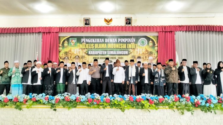 Acara pengukuhan Dewan Pimpinan Kepengurusan MUI Simalungun. ( Diskominfo Simalungun )
